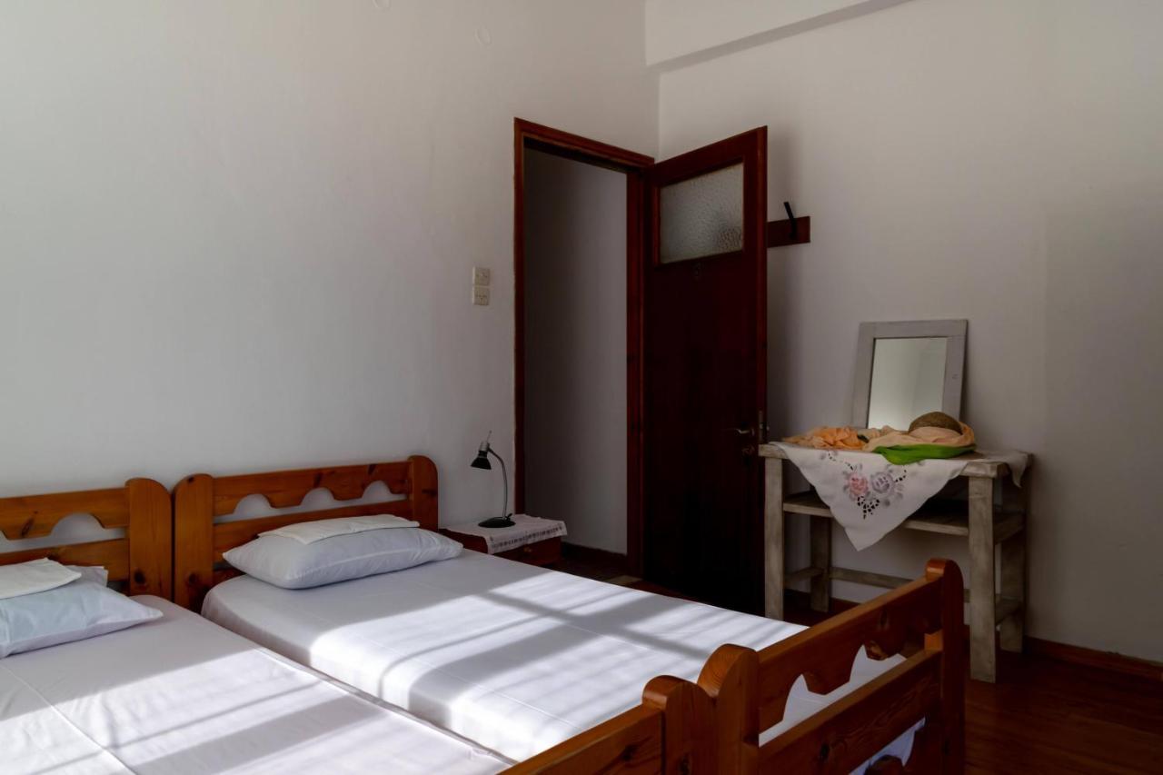 Chrysanthi Apartments Kardamyli Exterior photo