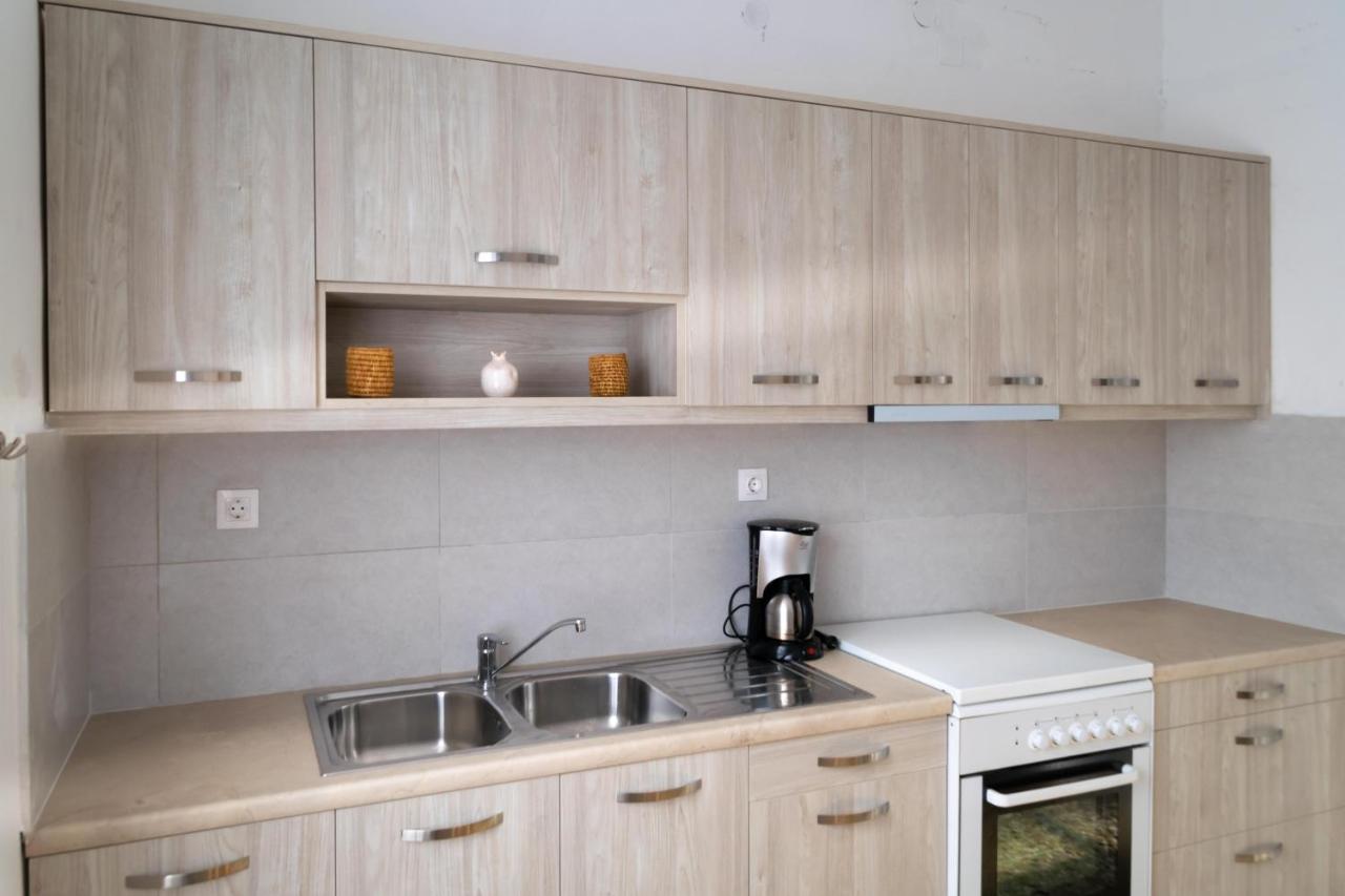 Chrysanthi Apartments Kardamyli Exterior photo